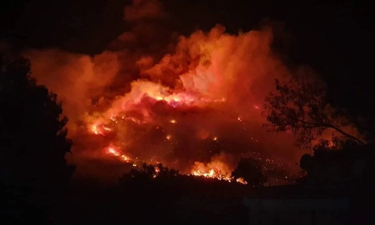 Φωτιά στην Εύβοια: Εντολή εκκένωσης στο Προκόπι